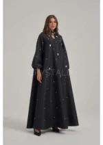 فستان راقي مزين بأحجار الراين