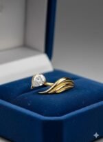 ⁦خاتم "سوان" زركون هندسي – ستانلس ستيل مطلي بالذهب عيار 18 أو الفضة اللامعة⁩ - الصورة ⁦3⁩