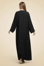 ⁦طقم عباية مطرزة داخلية فاخرة من قطعتين⁩ - الصورة ⁦3⁩