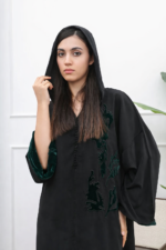 ⁦جلابية مغربية سوداء فاخرة⁩ - الصورة ⁦3⁩