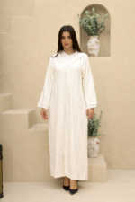 ⁦جلابية مغربية فاخرة قطعتين بقماش كريب وجوهرة بتصميم أنيق (نسخة)⁩ - الصورة ⁦2⁩