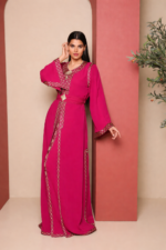 ⁦قفطان فاخر من قطعتين بتطريز ذهبي أنيق وقصّة انسيابية⁩ - الصورة ⁦2⁩