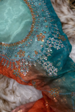 ⁦مخور حرير هندي أمبري فاخر بتفاصيل تطريز وكريستال ممتدة⁩ - الصورة ⁦5⁩