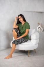 ⁦بيجامة باللون الأخضر لإطلالة منزلية مريحة⁩ - الصورة ⁦5⁩