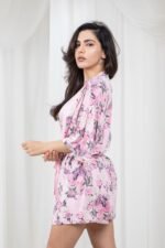 ⁦روب نوم نسائي قصير بنقشة الزهور 2 قطعة⁩ - الصورة ⁦5⁩