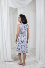 ⁦قميص نوم نسائي ناعم بنقشة عصرية⁩ - الصورة ⁦7⁩