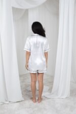 ⁦طقم بيجامة نوم ستان كلاسيكي قصير⁩ - الصورة ⁦7⁩