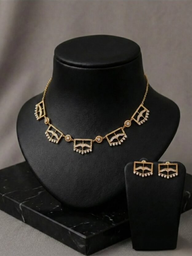 cropped-641019805_18045140540741393_8668565543304533359_n.jpg طقم إكسسوارات ذهبي - الصورة 1