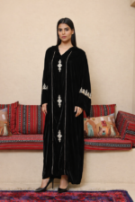 جلابية مغربية مخمل فاخرة بتطريز يدوي أنيق