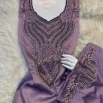 مخور مع شال إندونيسي يجمع بين الأناقة والراحة