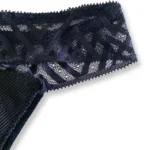 ⁦سروال داخلي ثونغ من الدانتيل مقاوم للتسرب – امتصاص خفيف⁩ - الصورة ⁦4⁩